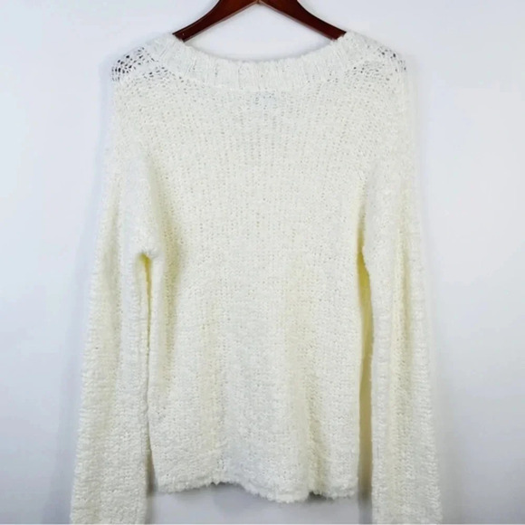Susina Fluffy Boucle Knit Sweater V-Neck Long Sleeve Pullover White Snow - Picture 3 of 8